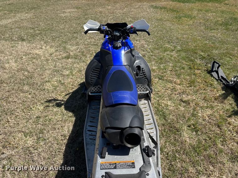 image for item ET1905 2012 Yamaha FX Nytro snowmobile