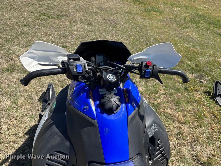 image for item ET1905 2012 Yamaha FX Nytro snowmobile