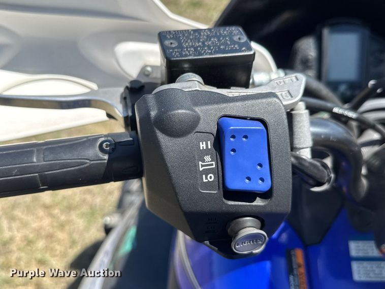 image for item ET1905 2012 Yamaha FX Nytro snowmobile