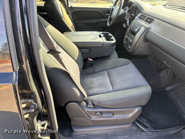 image for item ET1906 2012 Chevrolet Tahoe Police SUV