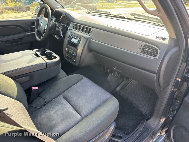 image for item ET1906 2012 Chevrolet Tahoe Police SUV