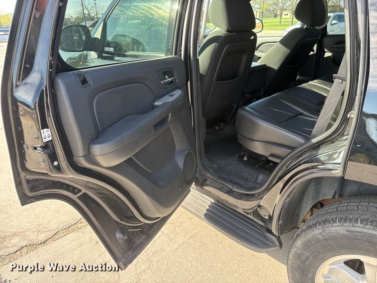 image for item ET1906 2012 Chevrolet Tahoe Police SUV