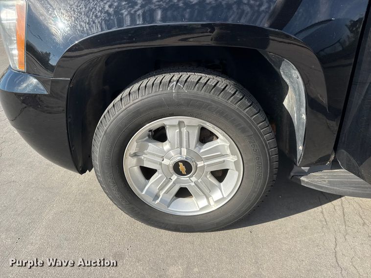 image for item ET1906 2012 Chevrolet Tahoe Police SUV