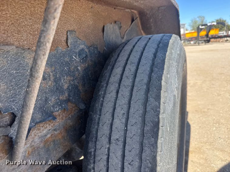 image for item ET1921 2018 Lamar H6832027 equipment trailer