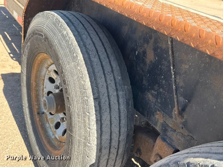 image for item ET1921 2018 Lamar H6832027 equipment trailer