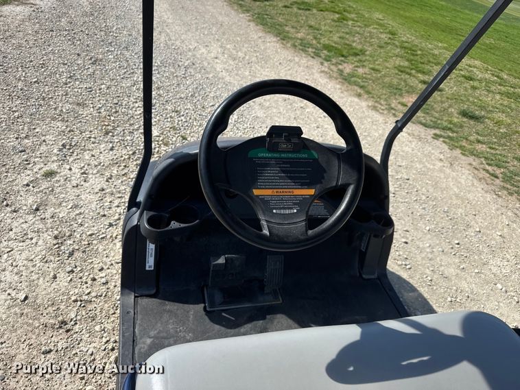 image for item ET1925 2018 Club Car Precedent golf cart