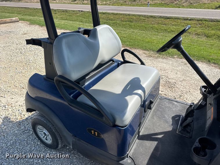 image for item ET1925 2018 Club Car Precedent golf cart