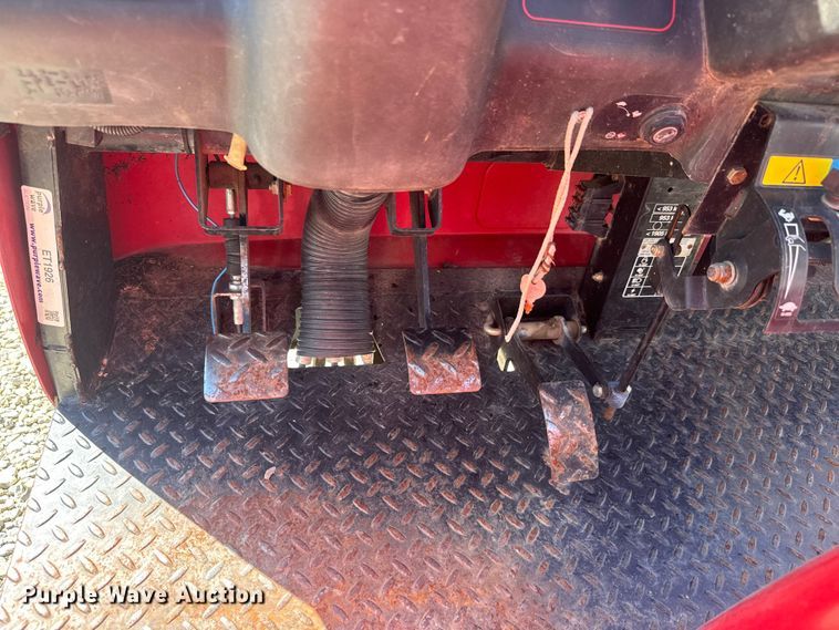 image for item ET1926 2005 Toro Workman 4300-D utility vehicle