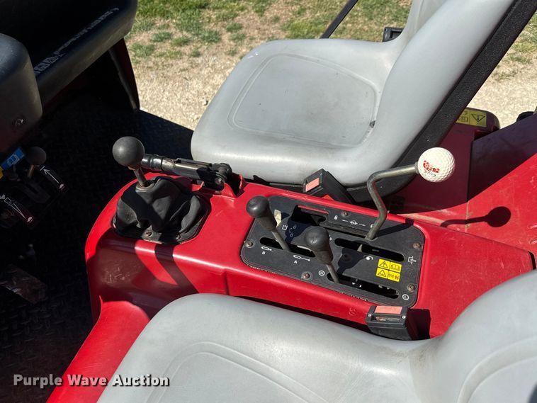 image for item ET1926 2005 Toro Workman 4300-D utility vehicle