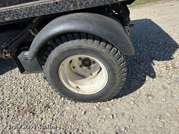 image for item ET1926 2005 Toro Workman 4300-D utility vehicle