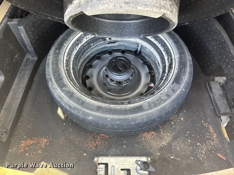 image for item ET1930 2009 Saturn VUE  SUV