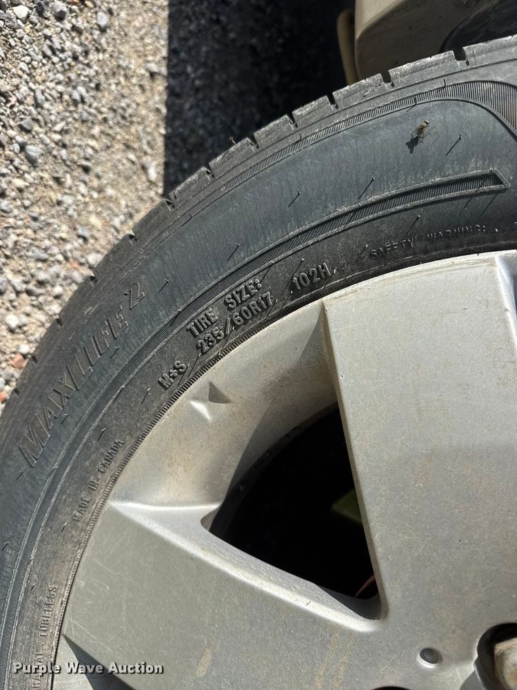 image for item ET1930 2009 Saturn VUE  SUV