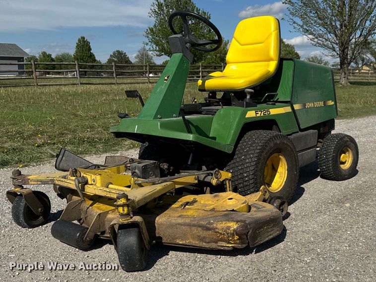 image for item ET1931 John Deere F725 lawn mower