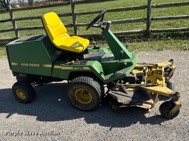 image for item ET1931 John Deere F725 lawn mower