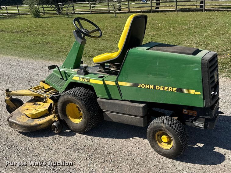 image for item ET1931 John Deere F725 lawn mower