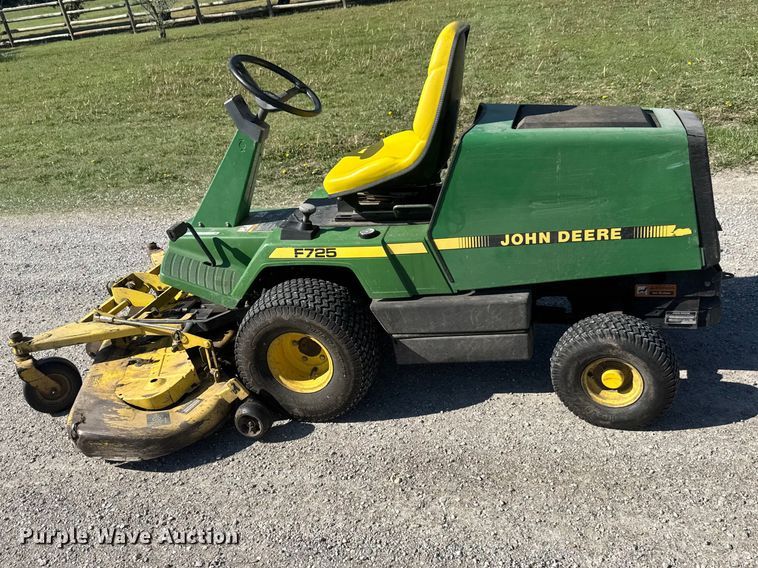 image for item ET1931 John Deere F725 lawn mower