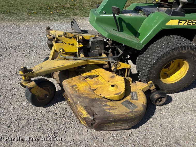 image for item ET1931 John Deere F725 lawn mower