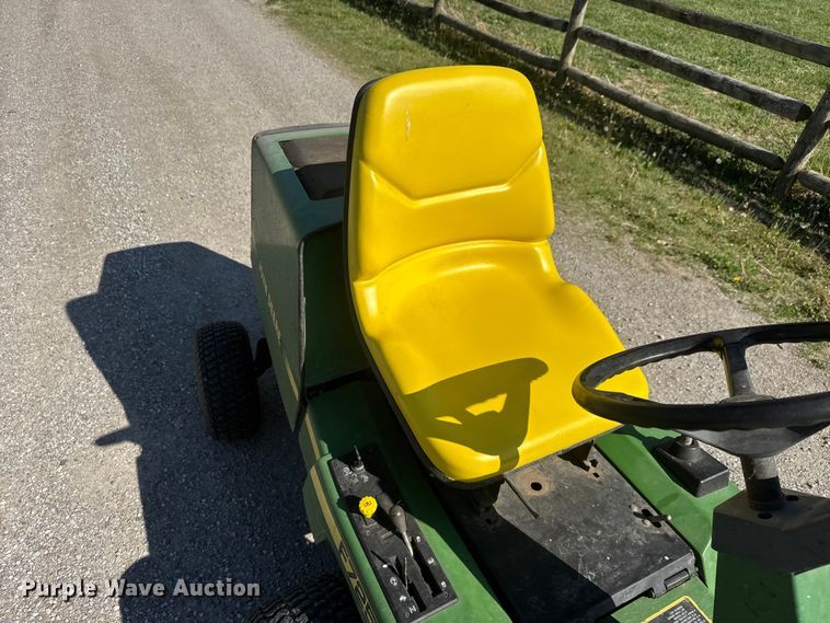 image for item ET1931 John Deere F725 lawn mower
