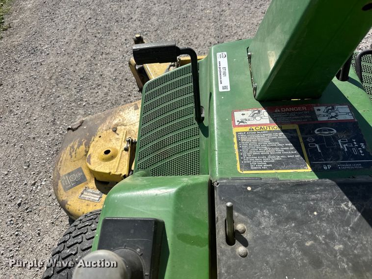 image for item ET1931 John Deere F725 lawn mower