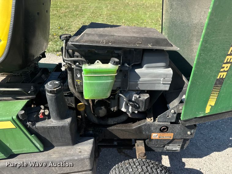 image for item ET1931 John Deere F725 lawn mower