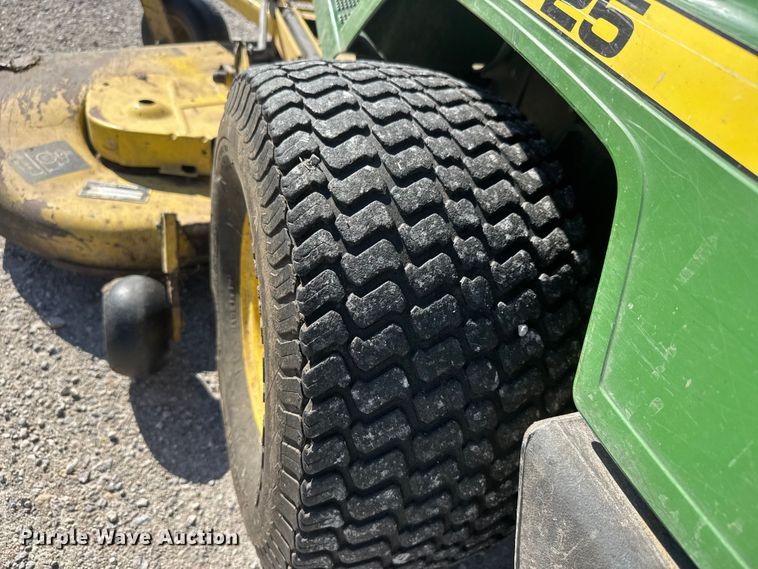 image for item ET1931 John Deere F725 lawn mower