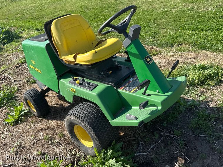 image for item ET1931 John Deere F725 lawn mower