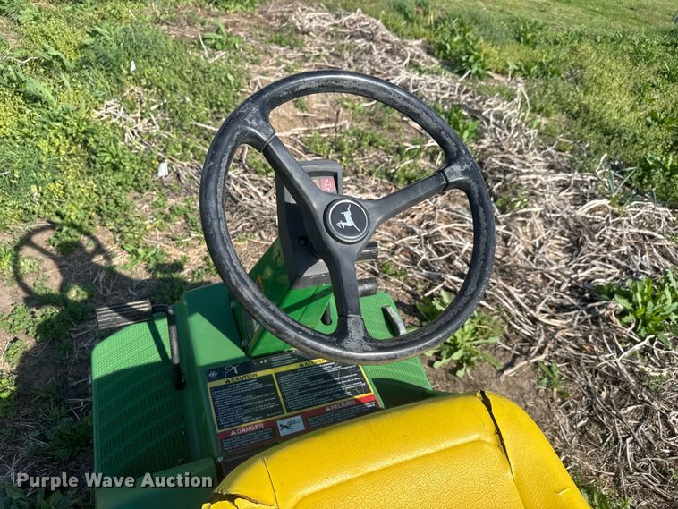 image for item ET1931 John Deere F725 lawn mower