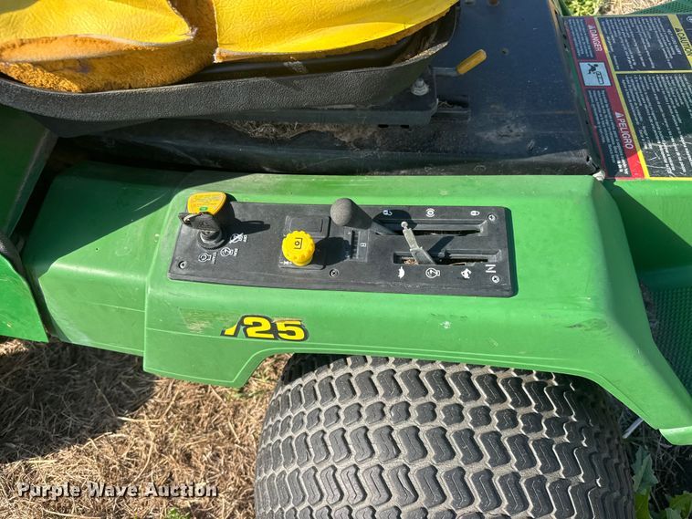 image for item ET1931 John Deere F725 lawn mower