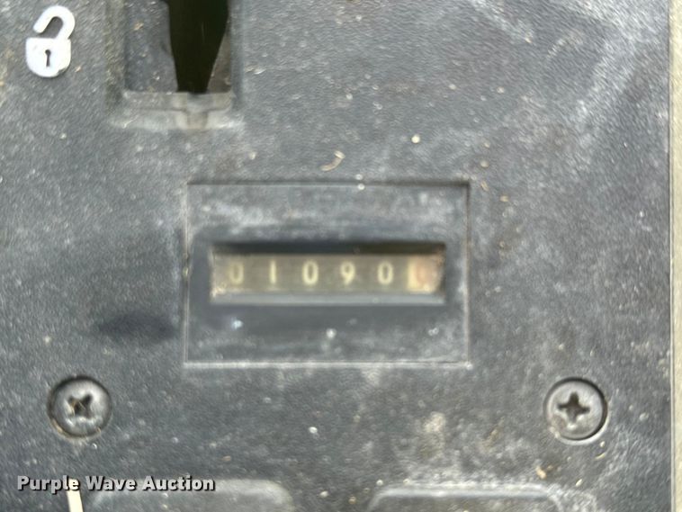 image for item ET1931 John Deere F725 lawn mower