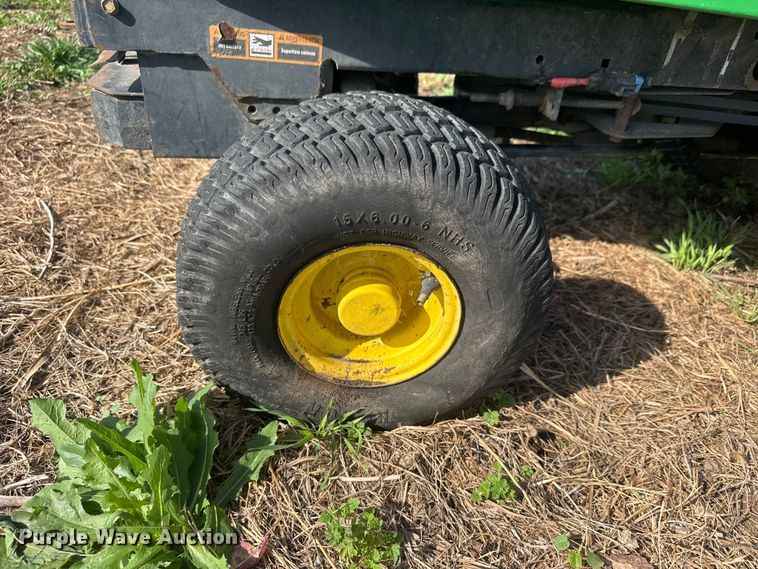 image for item ET1931 John Deere F725 lawn mower