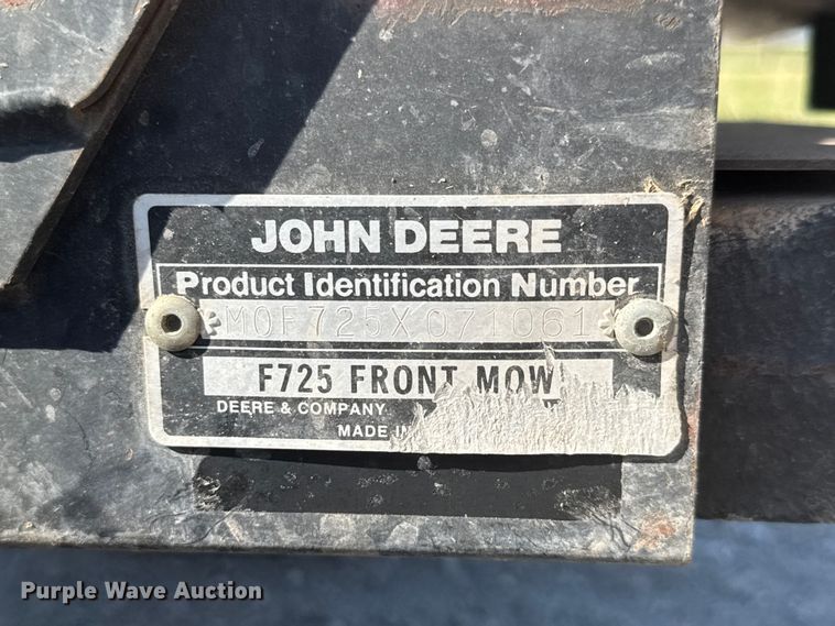 image for item ET1931 John Deere F725 lawn mower