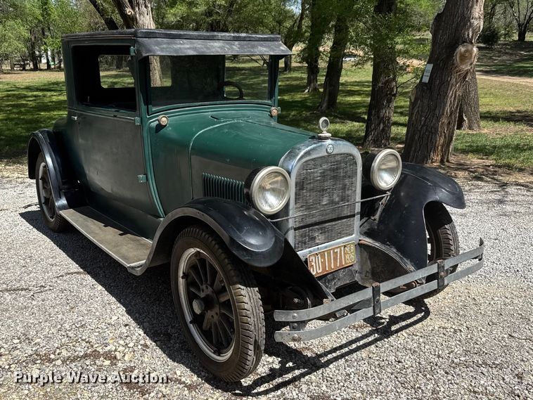 image for item ET1939 1926 Dodge Brothers coupe