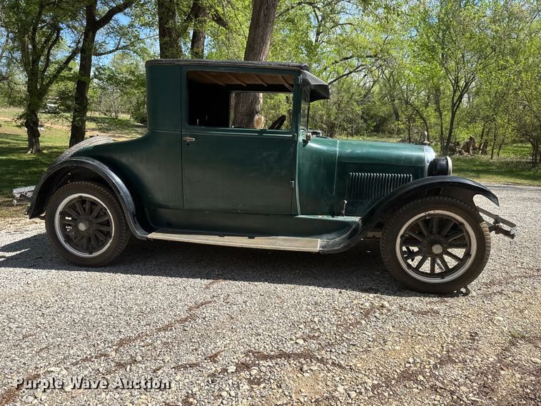image for item ET1939 1926 Dodge Brothers coupe