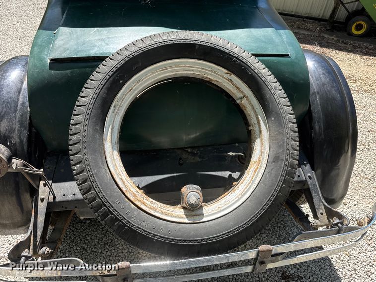 image for item ET1939 1926 Dodge Brothers coupe