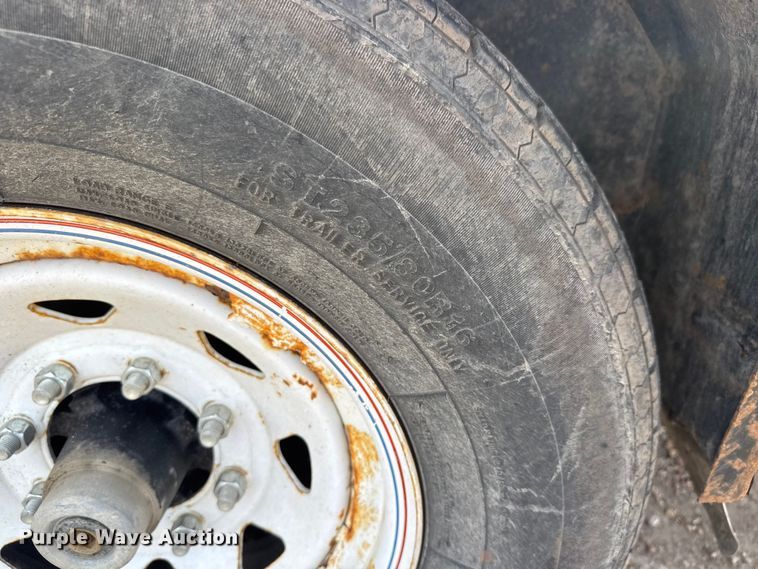 image for item ET1954 2010 PJ utility trailer