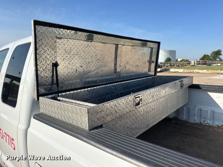 image for item ET1957 2012 Ford F250 Super Duty Ext. Cab pickup truck