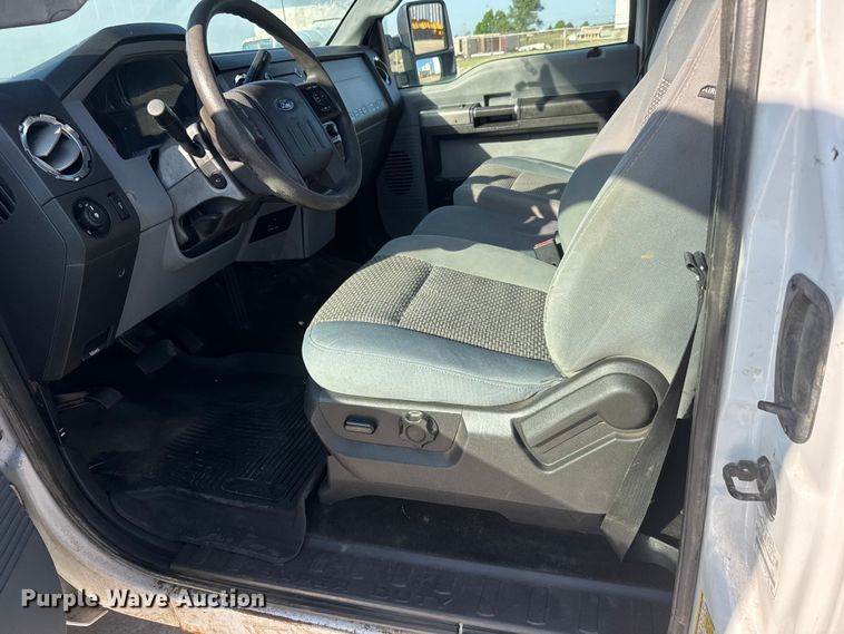 image for item ET1957 2012 Ford F250 Super Duty Ext. Cab pickup truck