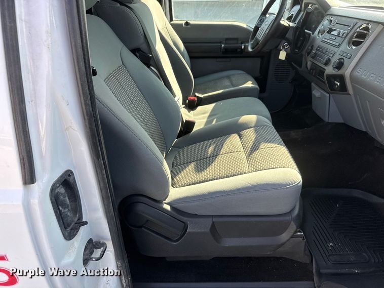 image for item ET1957 2012 Ford F250 Super Duty Ext. Cab pickup truck