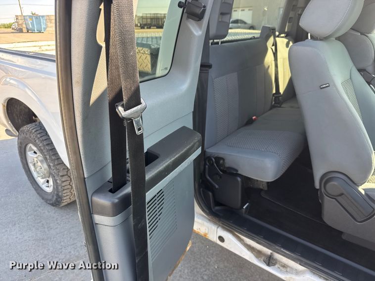 image for item ET1957 2012 Ford F250 Super Duty Ext. Cab pickup truck