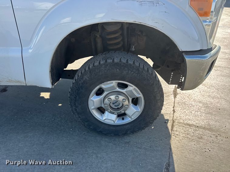 image for item ET1957 2012 Ford F250 Super Duty Ext. Cab pickup truck