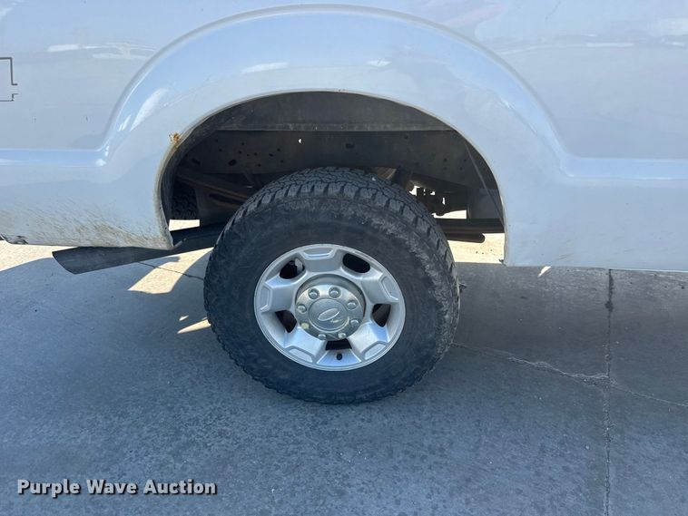 image for item ET1957 2012 Ford F250 Super Duty Ext. Cab pickup truck