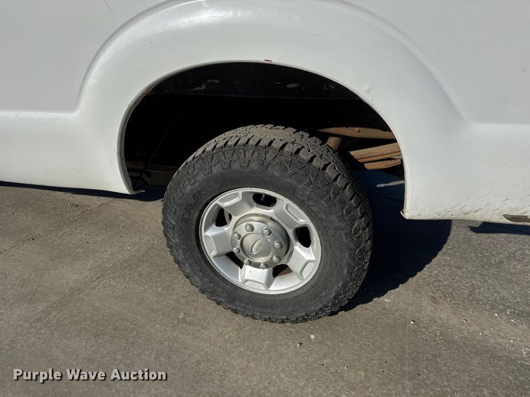 image for item ET1957 2012 Ford F250 Super Duty Ext. Cab pickup truck