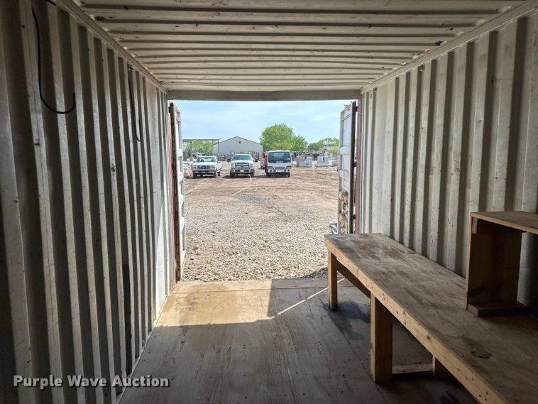 image for item ET1958 1987 Hyundai HD-1CC-2010R3 shipping container