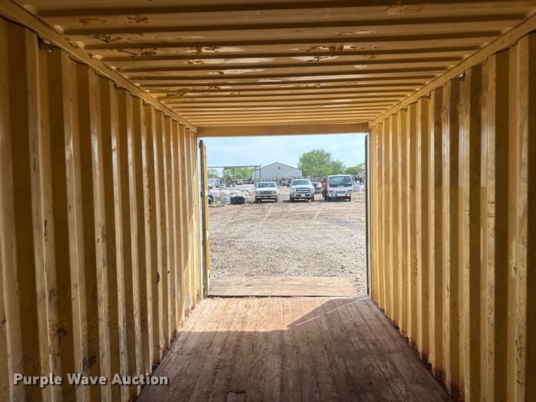 image for item ET1959 1986 Shipping container