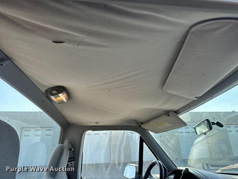 image for item ET1960 1996 Ford F250 pickup truck
