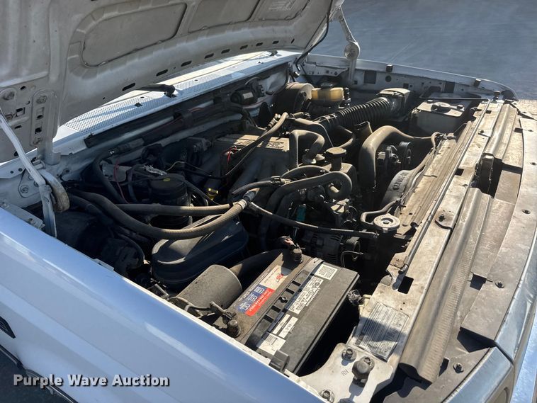 image for item ET1960 1996 Ford F250 pickup truck