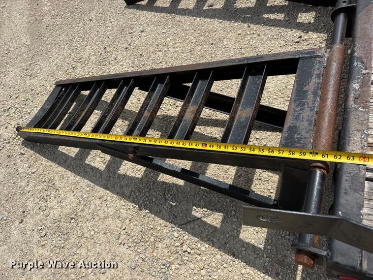 image for item ET1962 2009 PJ equipment trailer