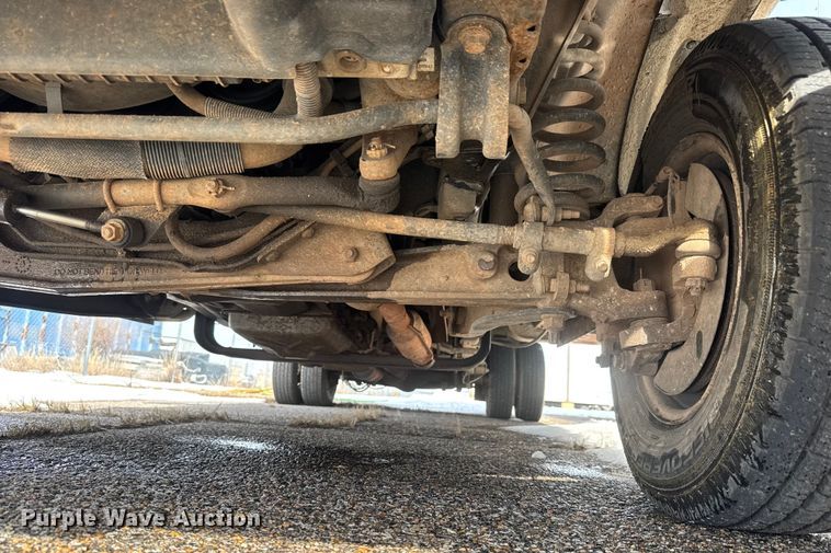 image for item ET4448 2019 Ford E350 Super Duty box truck