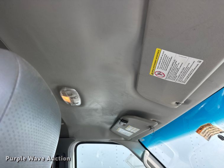 image for item ET4448 2019 Ford E350 Super Duty box truck