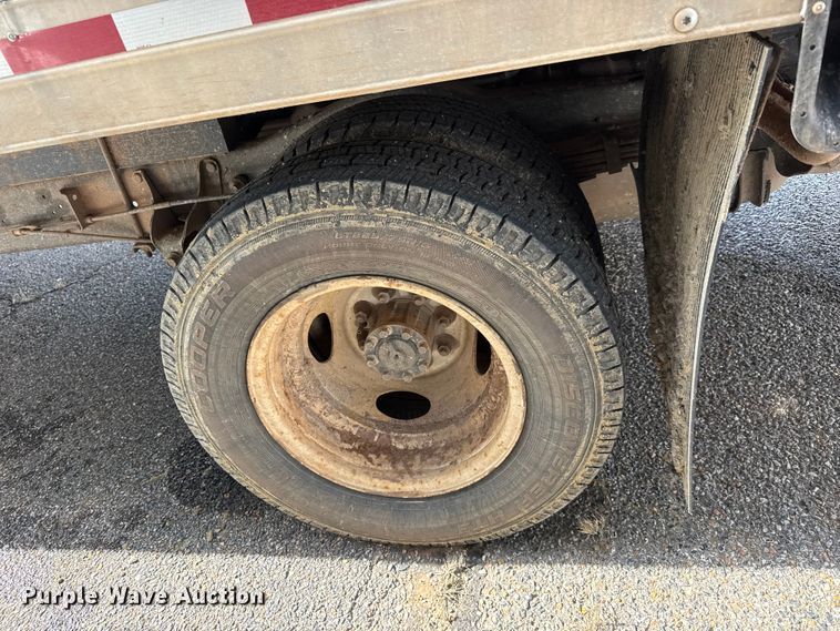 image for item ET4448 2019 Ford E350 Super Duty box truck